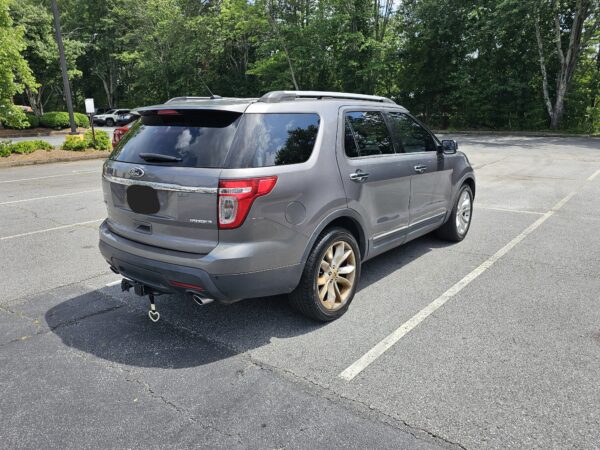 SOLD - 2014 Ford Explorer XLT - Image 5