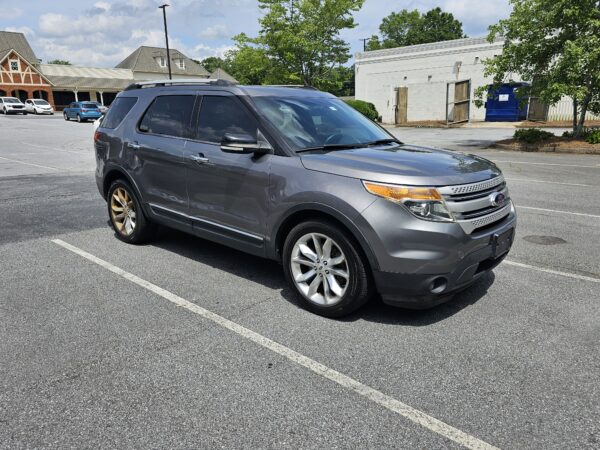 SOLD - 2014 Ford Explorer XLT - Image 6