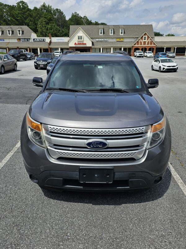 SOLD - 2014 Ford Explorer XLT - Image 7