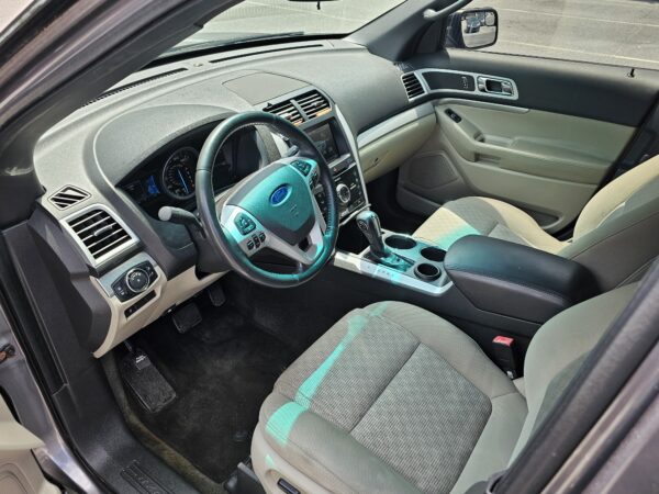 SOLD - 2014 Ford Explorer XLT - Image 8