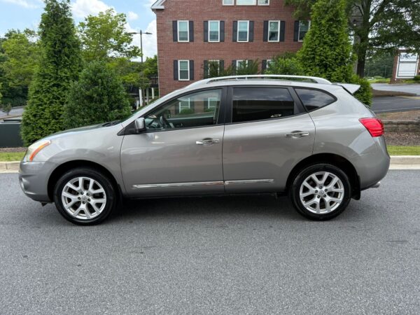 SOLD - 2012 Nissan Rogue S / SV / SV w/SL Package - Image 18