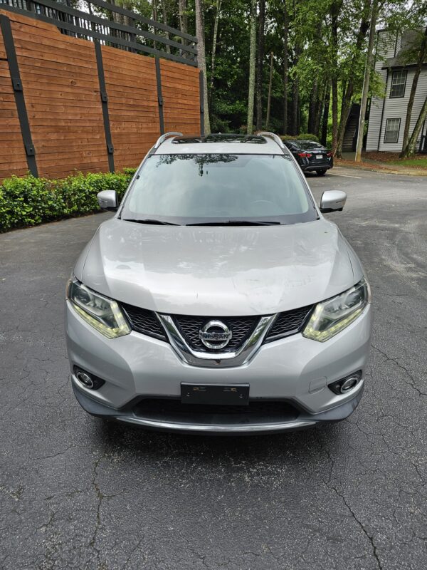 2015 Nissan Rogue S / SL / SV - Image 2