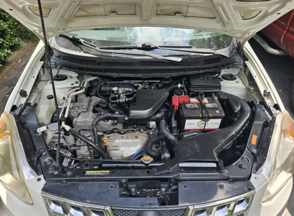 2013 Nissan Rogue S / SV / SV w/SL Package - Image 2