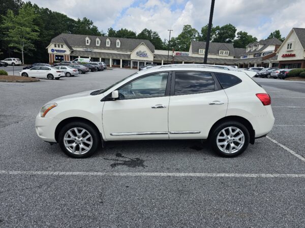 2013 Nissan Rogue S / SV / SV w/SL Package - Image 3