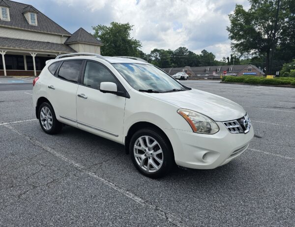 2013 Nissan Rogue S / SV / SV w/SL Package - Image 8
