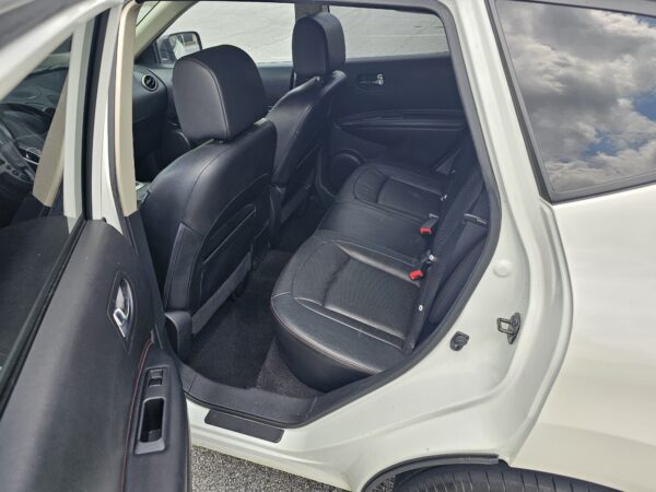 2013 Nissan Rogue S / SV / SV w/SL Package - Image 11